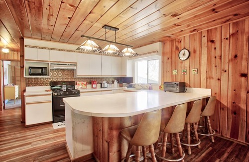 Careywood Casa | Farmhouse W/ Sheep, Llamas & donkey on the property. Spacious W/ game room!