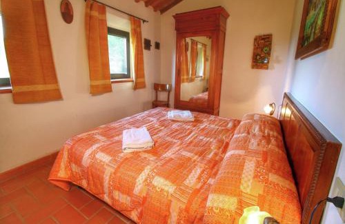 Castiglione d'Orcia Casa | Farmhouse with pool, views
