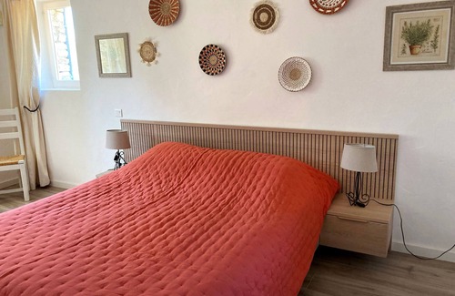 Murs Otro | Encantadora casa de campo en Provenza con todas las comodidades, piscina climatizada y parcela grande y tranquila