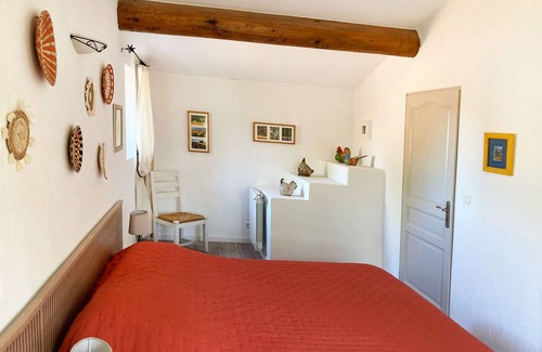 Murs Otro | Encantadora casa de campo en Provenza con todas las comodidades, piscina climatizada y parcela grande y tranquila