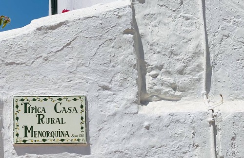 Alayor Villa | Finca con piscina y pista de padel, WiFi gratis
