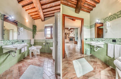 Radicofani Otro | Apartamento en una residencia con piscina, apartamento de escoba