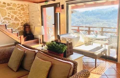 Rossas Otro | Casa de campo con piscina, vistas a la montaña, excelente exposición al sol