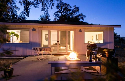Templeton Casa | Modern Farmhouse Quintessential Paso Robles Experience