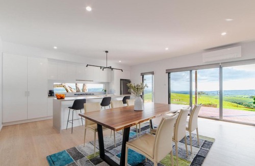 Myponga Casa | Farmview Retreat 217 Nunn Road
