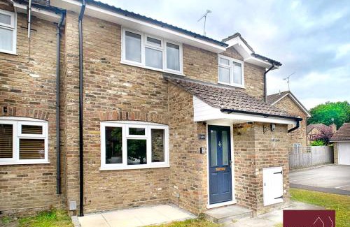 Rushmoor District Apartamento | Farnborough - Newly Refurbished 2 Bedroom Home