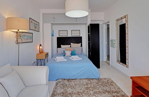 Montenegro Apartamento | Faro Airport Flat by Homing