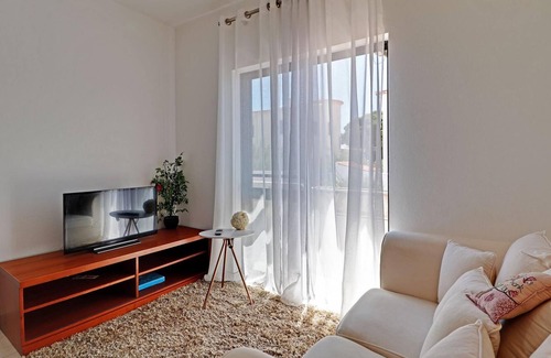 Montenegro Apartamento | Faro Airport Flat by Homing