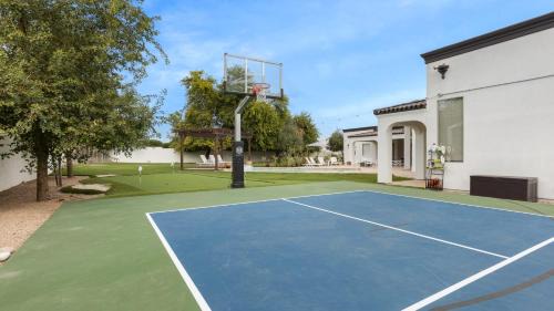 Paradise Valley Villa | Farrier by AvantStay Spectacular 7BR Mediterranean-style Estate w Pool