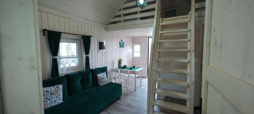 Wdzydze Kiszewskie Cabina | Farwne Checze - kolorowe domki