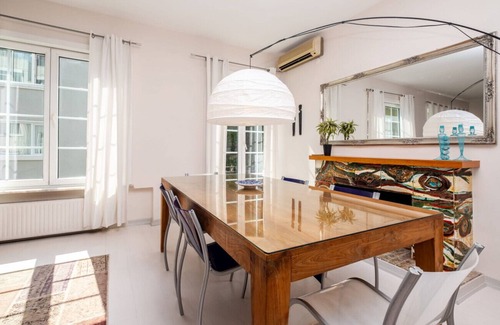 Nisantasi Apartamento | Fascinating Flat near City's Mall with Terrace
