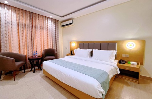 Msasani Hotel | FASHION INTERNATIONAL HOTEL