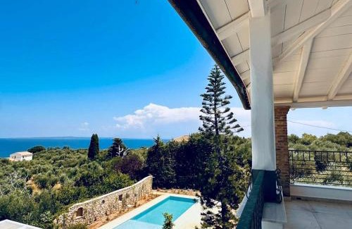 Akrotiri Villa | Fask Villa Zakynthos, Infinity Views & Serenity by Villa Mana Gers