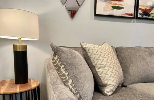 Kittery Casa | Fast Wi-Fi, Beaches, Portsmouth, Walk to shops