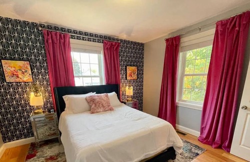 Kittery Casa | Fast Wi-Fi, Beaches, Portsmouth, Walk to shops