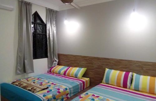 Mukim 13 Paya Terubong Casa | Fastbook Sun Moon City Home 12Pax