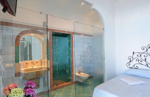 Montepertuso Hotel | Fattoria La Tagliata