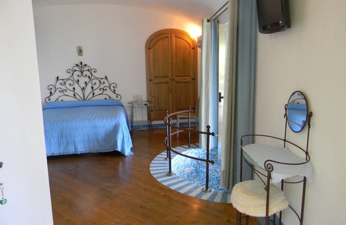 Montepertuso Hotel | Fattoria La Tagliata