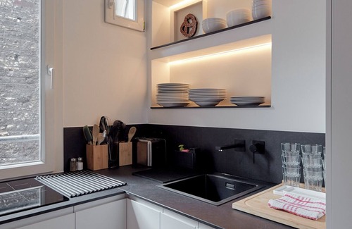 8th Arrondissement Apartamento | Faubourg / Elysées, un elegante apartamento de dos habitaciones. En la mejor zona comercial de París.