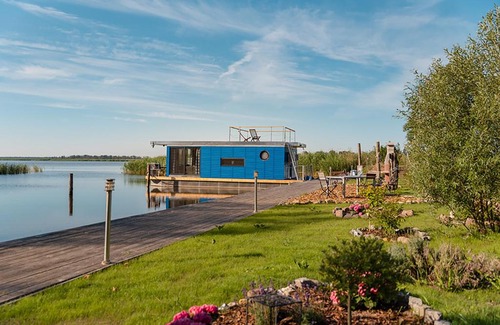 Usedom Casa | Fauler Schlafplatz - Hausboote und Fischkutter direkt am Meer