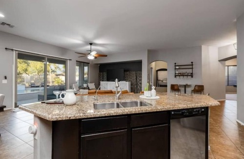 Glendale Casa | FAVORITE Desert Retreat, minutes to STATE FARM STADIUM & DOGERS Spring Training