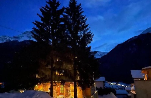 Pettneu am Arlberg Apartamento | ☆ Favorite Stays Deluxe Apartment with Balcony