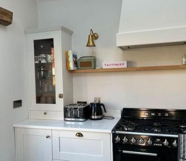 Dungannon Casa | Favour Royal Cottage - dog friendly forest escape
