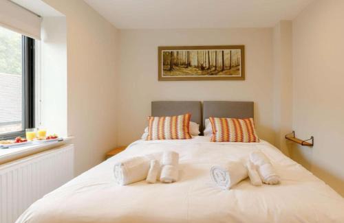 Bishampton Casa | Fawn Cottage disabled adapted 3 bedroom hot tub