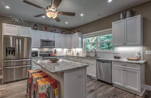 Blairsville Cabina | Fawn'd Memories - Hot Tub | Fire Pit | Gas Grill