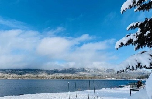 Fawnskin Cabina | Fawnskin Lakeside Cabin - Nice Cozy Duplex With Mountain Views With A Jet Tub! 1 Bedroom Cabin