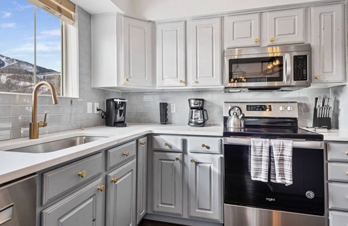 Park City Villa | 5 Minutes to Gondola, Fox Bay Favorite, 2 Bed/2 Bath, Sleeps 6