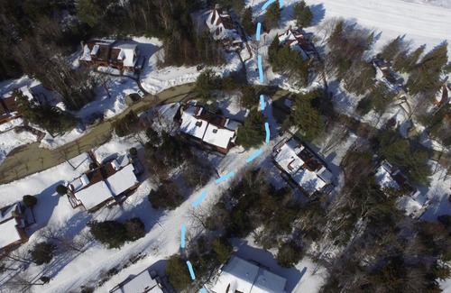 Bretton Woods Casa | FC14 Slopeside Bretton Woods cottage with AC large patio and private yard Walk to slopes