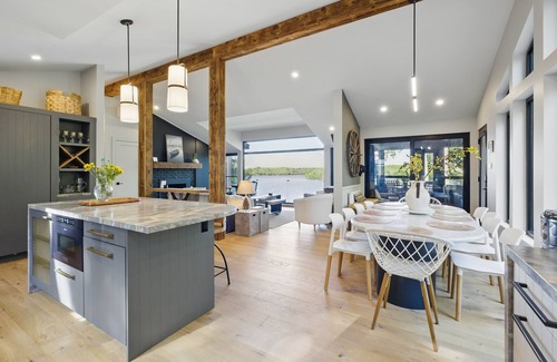 Lake of Bays Casa | Featured as Cottage Lifes Rental of the Week: Hot tub - Fire Pit - 9 acres