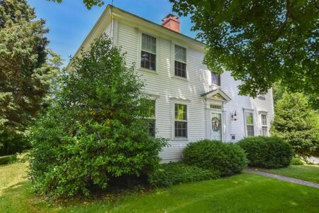 Cummaquid Casa | Featured in Cape Cod Life Magazine