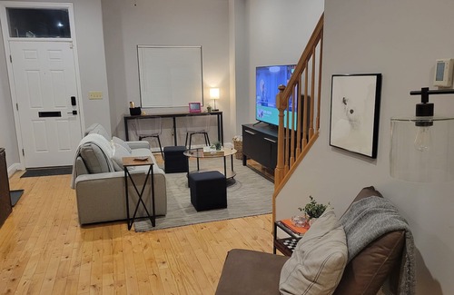 Riverside Casa | Fed Hill Retreat - 6 minutes from M&T Stadium!