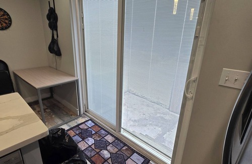 South Philadelphia Casa | Federal Hideaway Spacious 4-bedroom house in charming Philadelphia with WiFi, AC