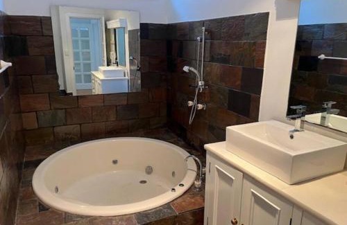 Bogee Casa | Federation Splendour for 1 to 8 guests
