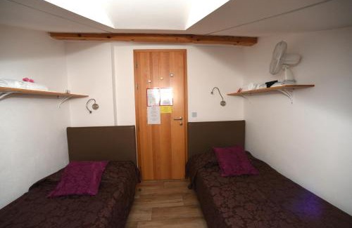 Kobarid Hostal | Fedrig Hostel rooms Apartment for 10