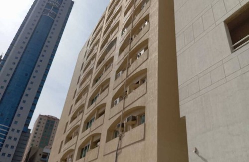 Al Qasimia Apartamento | Feel at home in sharjah- book your private room space
