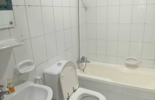 Al Qasimia Apartamento | Feel at home in sharjah- book your private room space