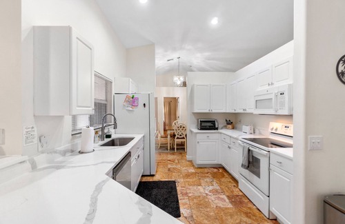 Biggar Casa | Feel @ Home Ft Myers | 3bd | 2bh | POOL | sleeps 8