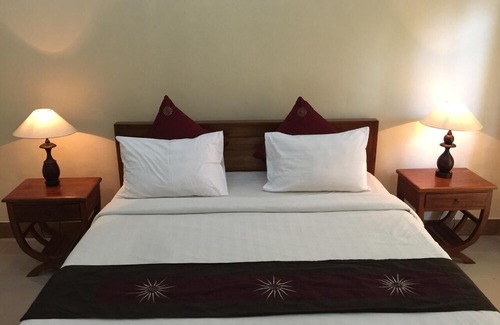 Ubud City-Centre Casa | Feel the Balinese Ambience in the Heart of Ubud, 10 Mins to Central ubud (Dbl)