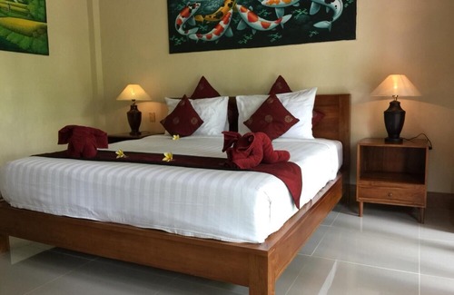 Ubud City-Centre Casa | Feel the Balinese Ambience in the Heart of Ubud, 10 Mins to Central ubud (Dbl)