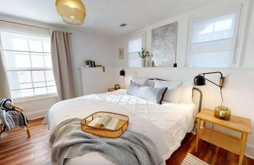 East Side Casa | Feel the Berne