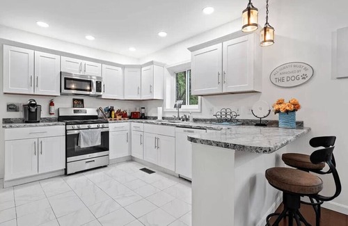 Proctor Casa | Feel the real VT! Ski Killington, Dogs Welcome!