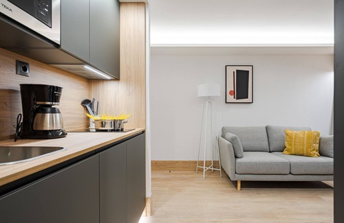 Guindalera Apartamento | Feelathome Ventas Suites