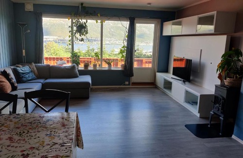 Tromso Apartamento | FeelHome 3 bedroom Near University