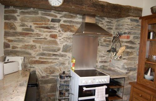Arthog Casa | Fegla Fawr - Rustic, rural farmhouse near Barmouth