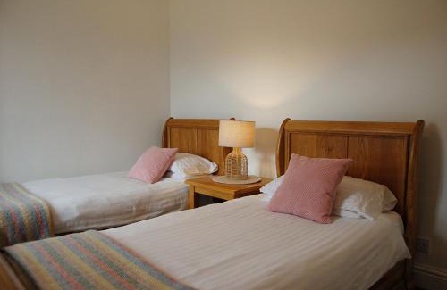 Arthog Casa | Fegla Fawr - Rustic, rural farmhouse near Barmouth