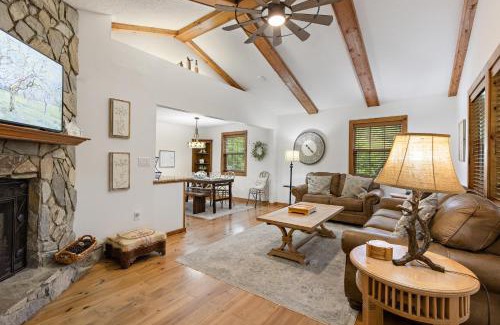 Blowing Rock Casa | Fehrway to Heaven